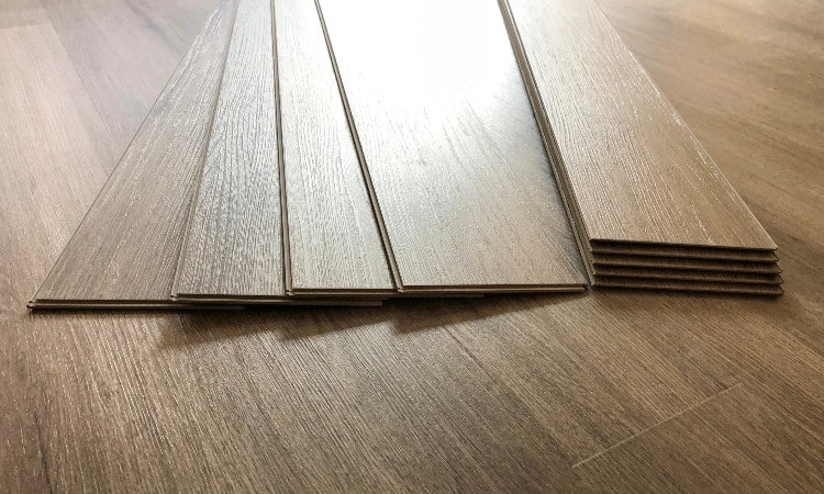 Can you lay vinyl flooring over linoleum