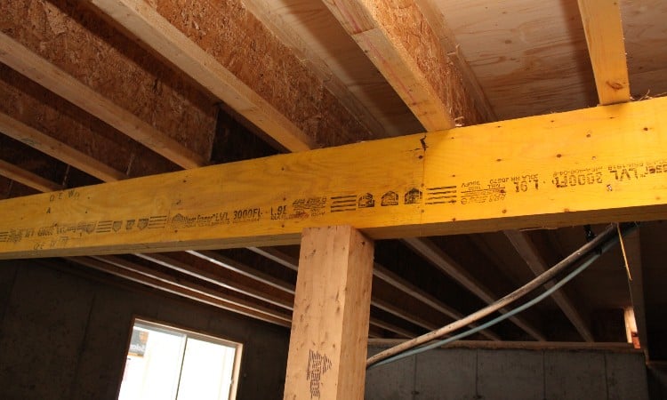Difference between girder and beam