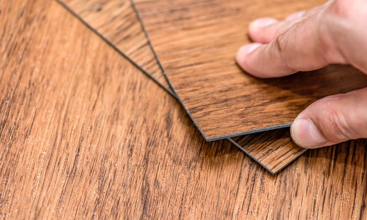 How long does vinyl flooring off gas