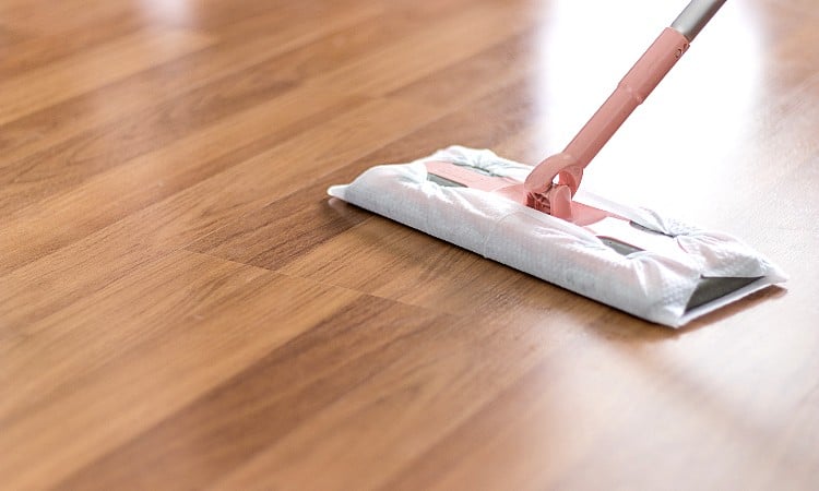 how to shine laminate floors