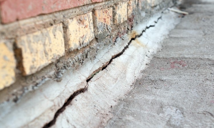 Crack Between Basement Wall and Floor