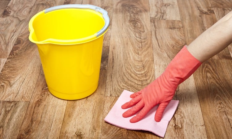 How to Clean Sticky Floor